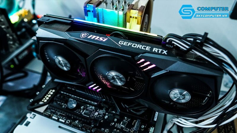 dau-tu-vao-vga-skycomputer