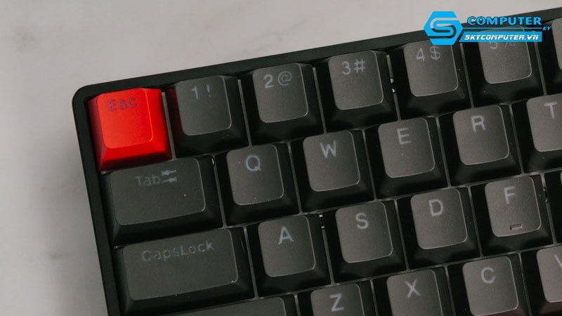 thoat-che-do-toan-man-hinh-bang-phim-esc-skycomputer