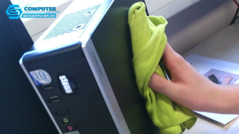 ve-sinh-case-may-tinh-skycomputer