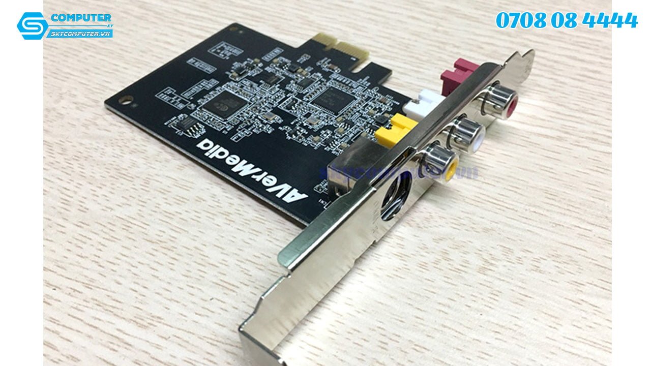 avermedia-c725-c725b-card-pci-e-to-av-s-video