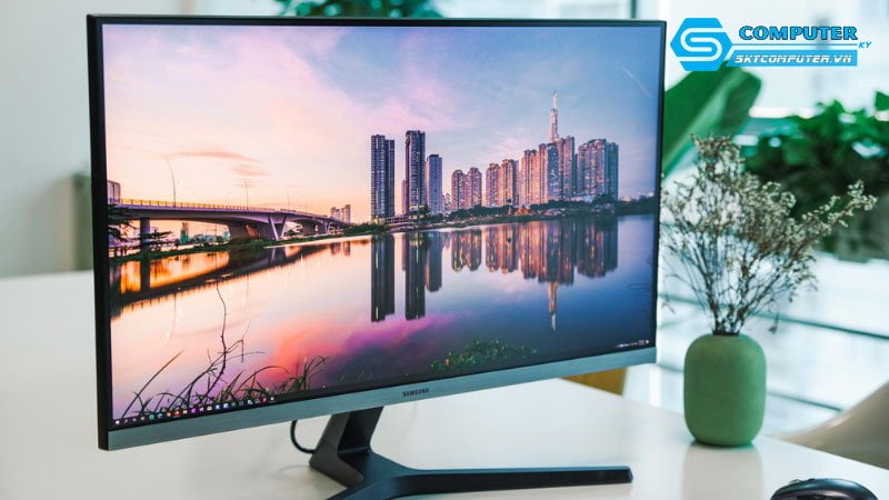 dac-diem-noi-bat-cua-man-hinh-glossy-skycomputer