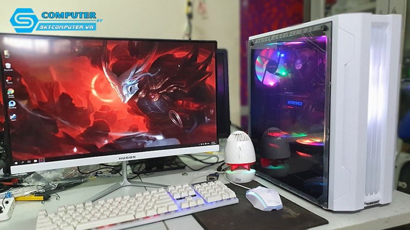 man-hinh-may-tinh-bi-mo-skycomputer