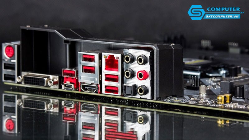 su-khac-biet-giua-mainboard-tren-laptop-va-may-tinh-skycomputer