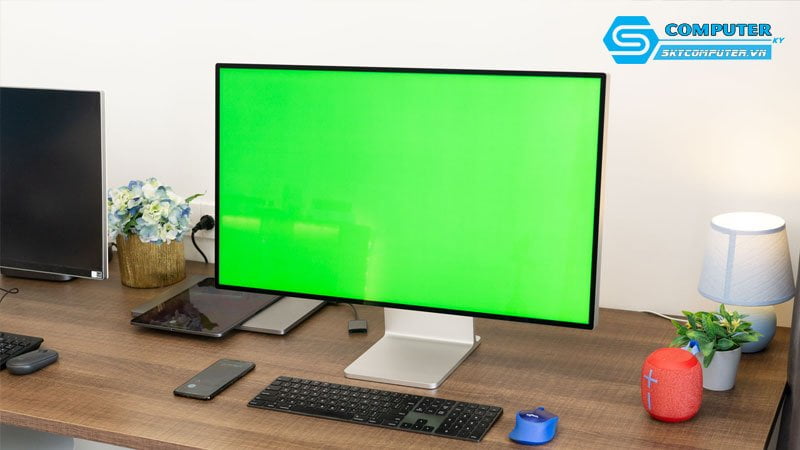 tai-sao-ban-can-kiem-tra-man-hinh-may-tinh-skycomputer