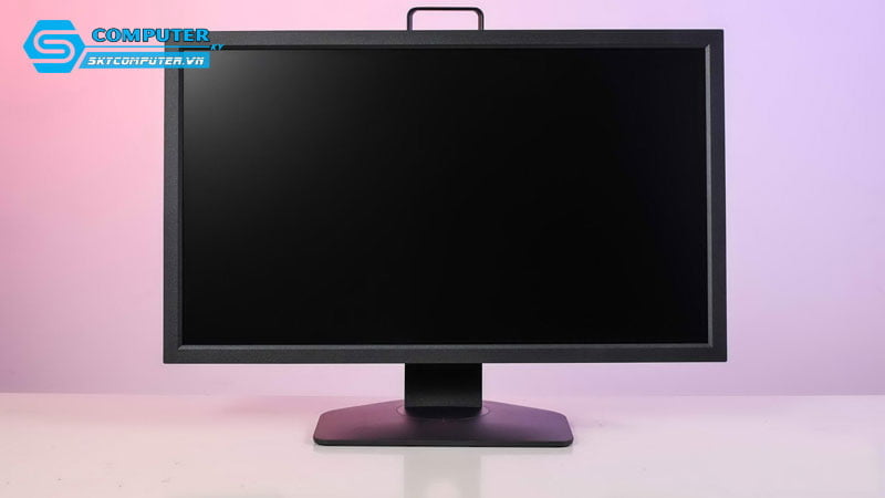 Man-hinh-tn-duoc-trang-bi-tren-thiet-bi-nao-skycomputer