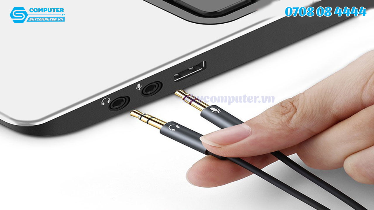 cap-gop-mic-va-tai-nghe-thanh-1-cong-3-5mm-4-nac-ugreen-208993