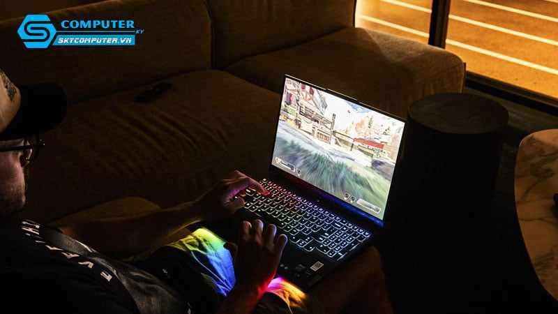 Co-nen-mua-laptop-gaming-cu-khong-1-skycomputer