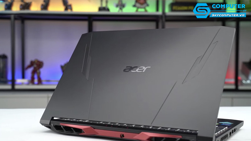 Acer-laptop-gia-re-nhung-manh-me_3