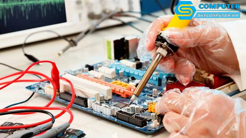 Cac-cong-nghe-moi-trong-viec-san-xuat-va-lap-rap-may-tinh-de-ban