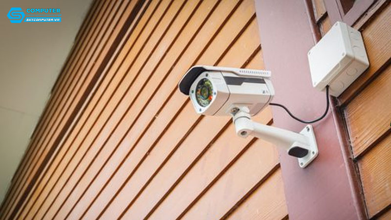 Camera-cctv-va-viec-su-dung-trong-cac-cong-ty-logistics-2