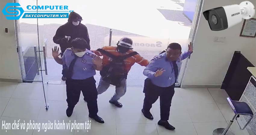 Camera-cctv-va-viec-theo-doi-an-ninh-tai-cac-trung-tam-tai-chinh-va-ngan-hang-1