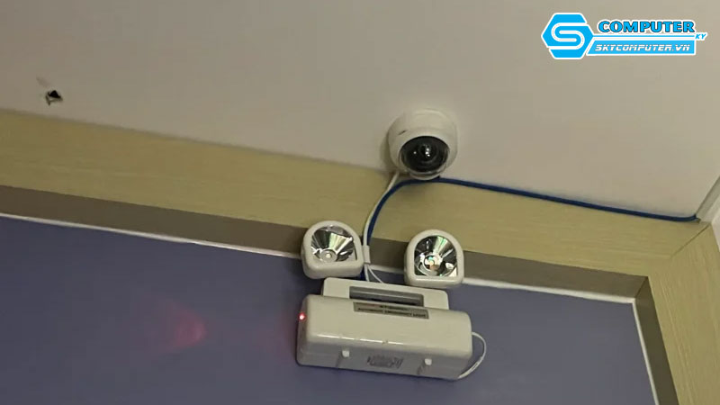 Camera-dai-huu-nghi-skycomputer