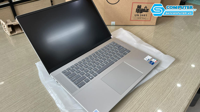 Gia-tin-computer-skycomputer