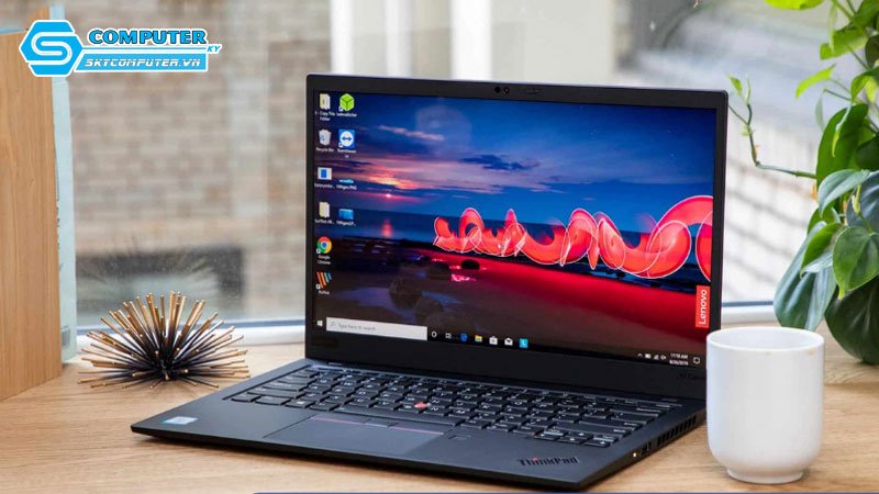 Kiem-tra-man-hinh-laptop-skycomputer