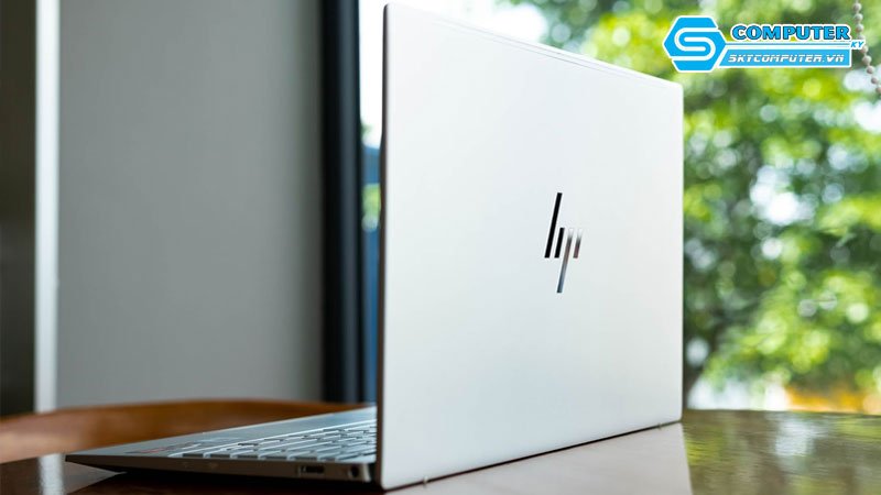 Laptop-cho-sinh-vien-ky-thuat-dang-so-huu-nhat-skycomputer