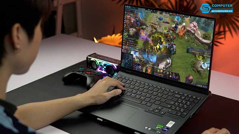Laptop-choi-game-truc-tuyen-nhung-tinh-nang-can-co-1