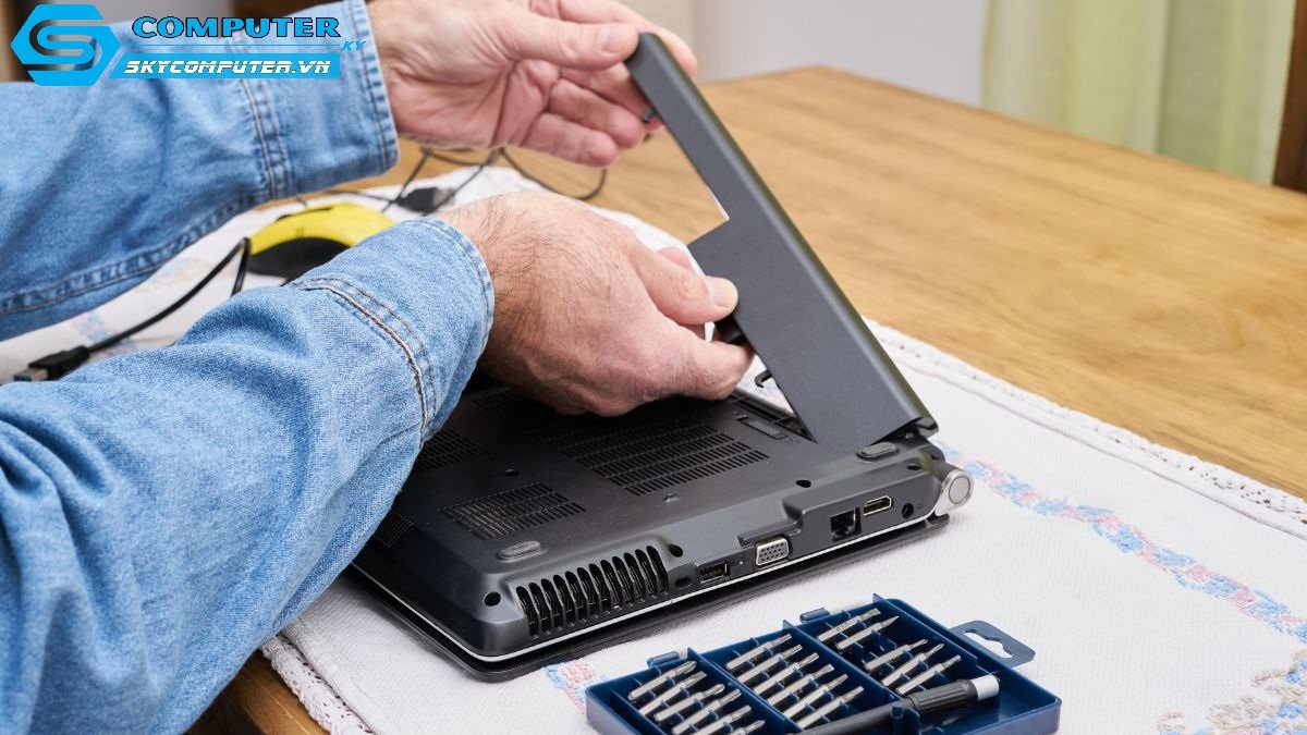 laptop-co-dien-nhung-khong-khoi-dong-duoc-la-do-dau
