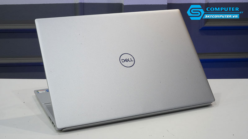 Laptop-dell-inspiron-16-5620-i5-skycomputer