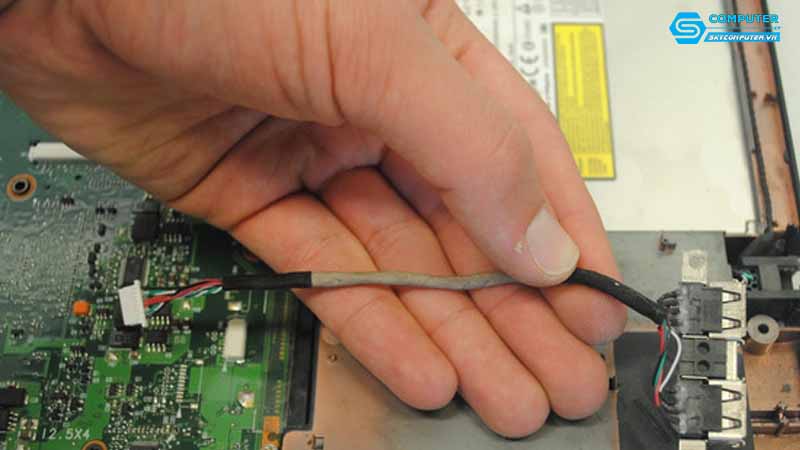 May-tinh-cua-toi-khong-nhan-cong-usb-phai-lam-sao-de-sua-1