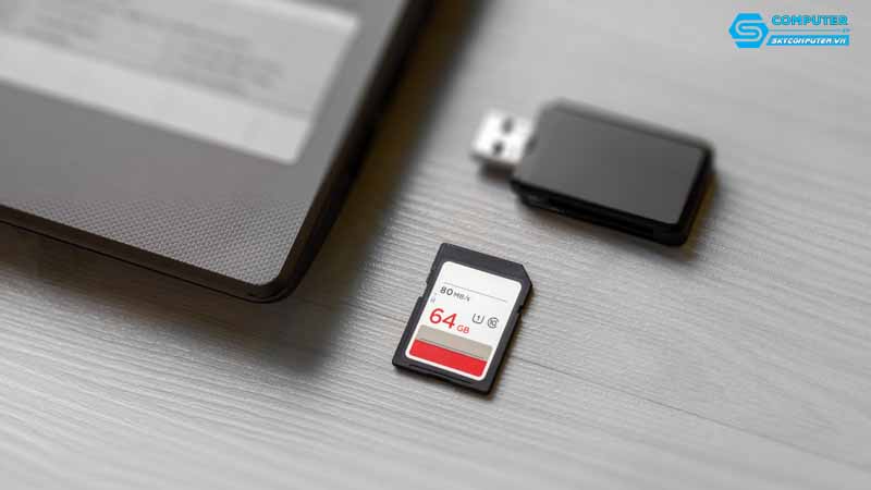 May-tinh-cua-toi-khong-nhan-the-sd-toi-phai-lam-gi-1