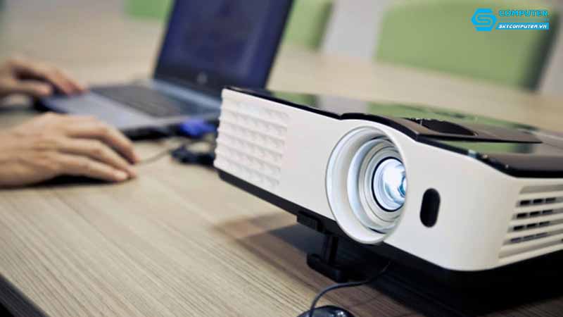 May-tinh-cua-toi-khong-the-ket-noi-voi-may-chieu-qua-hdmi-phai-lam-sao-1