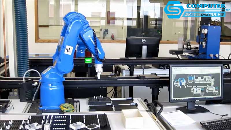 May-tinh-de-ban-va-cac-phan-mem-giup-toi-uu-hoa-viec-quan-ly-san-xuat-cong-nghiep-1