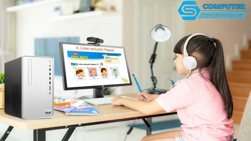 May-tinh-de-ban-va-nhung-cong-nghe-moi-trong-hoc-truc-tuyen