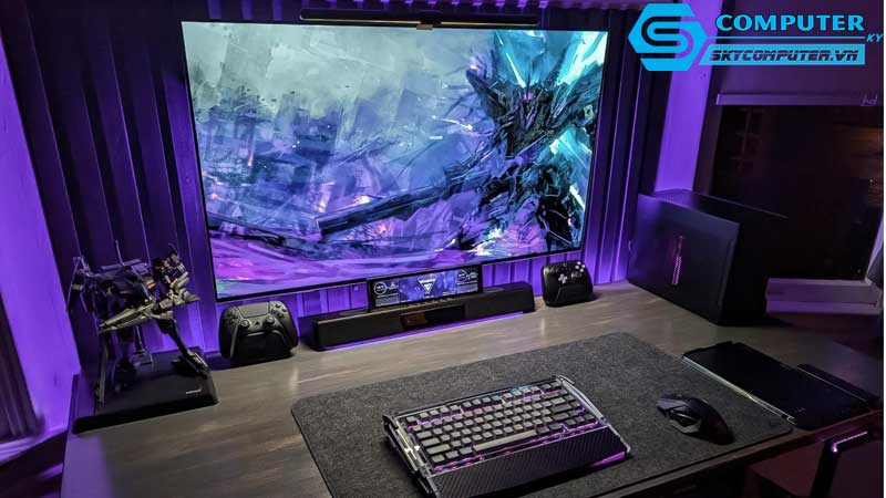 May-tinh-de-ban-voi-cac-thiet-bi-bo-sung-nhu-loa-va-webcam-2