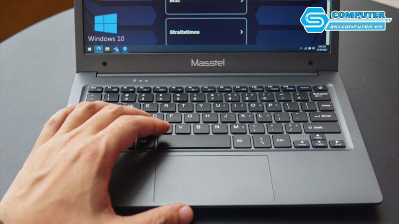 Nen-mua-laptop-masstel-de-su-dung-khong-skycomputer