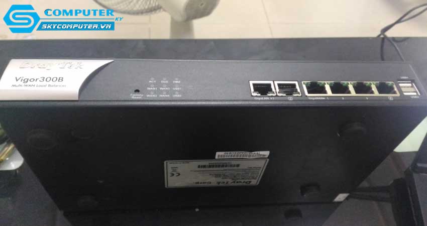 Router-can-bang-tai-draytek-vigor-300b-cu-1