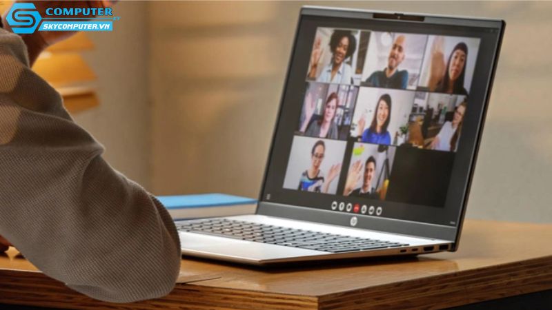 Thue-laptop-cho-nguoi-nuoc-ngoai-can-giay-to-gi-2