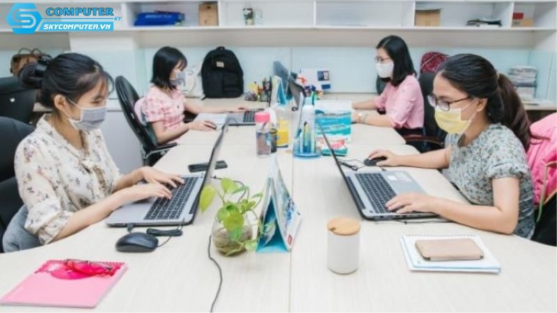 Thue-laptop-phuc-vu-chuong-trinh-dao-tao-noi-bo-can-bao-nhieu-thiet-bi-3