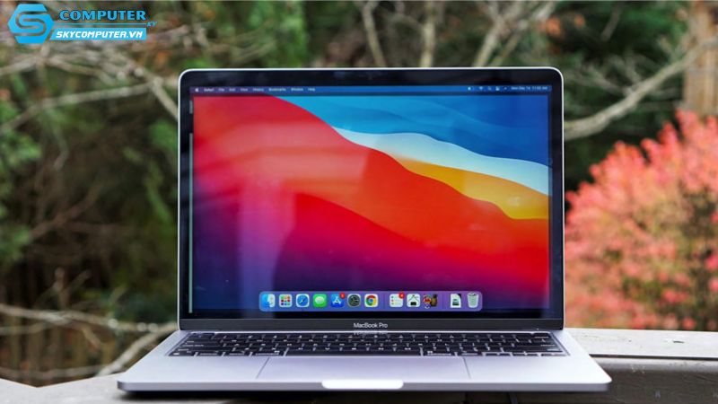 Thue-macbook-co-can-dat-coc-cao-hon-laptop-windows-khong-3