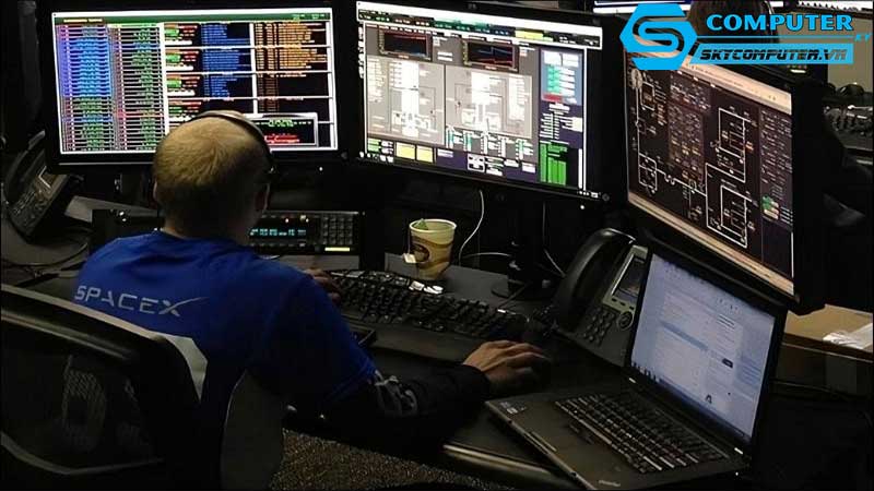 Tinh-nang-da-man-hinh-tren-may-tinh-de-ban